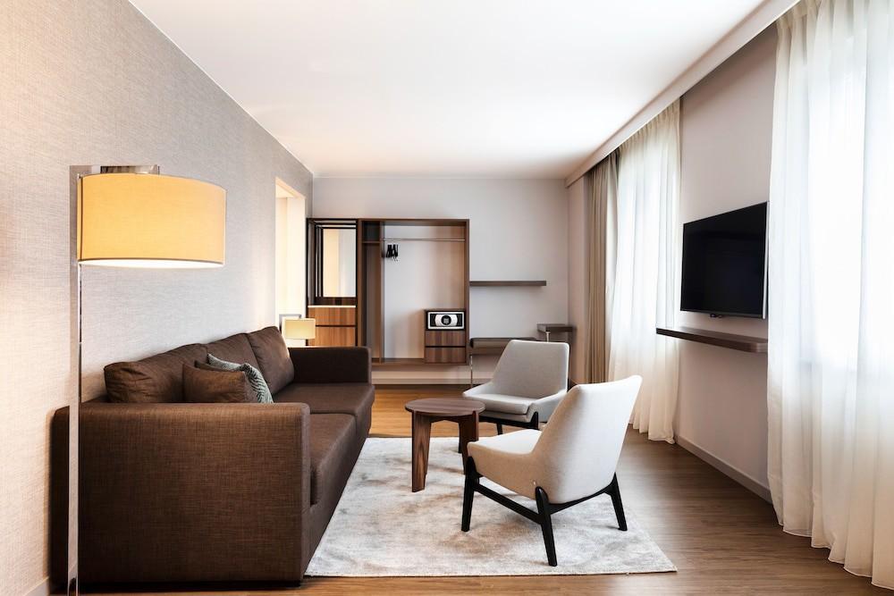 Ac By Marriott Stockholm Ulriksdal 4*